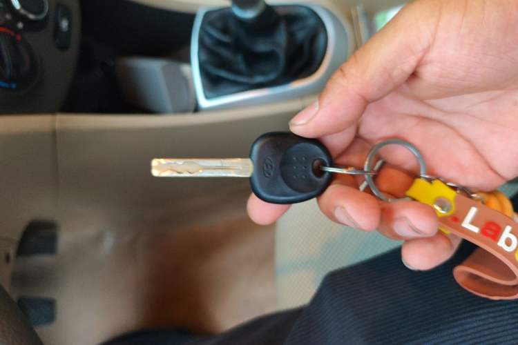 Used Hyundai Verna (older generation) 2010 Sedan 1.4L Manual Comfort GS Vehicle Key