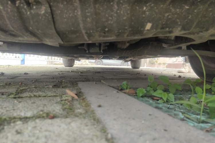 Used Hyundai Verna (older generation) 2010 Sedan 1.4L Manual Standard GL Model Chassis Front