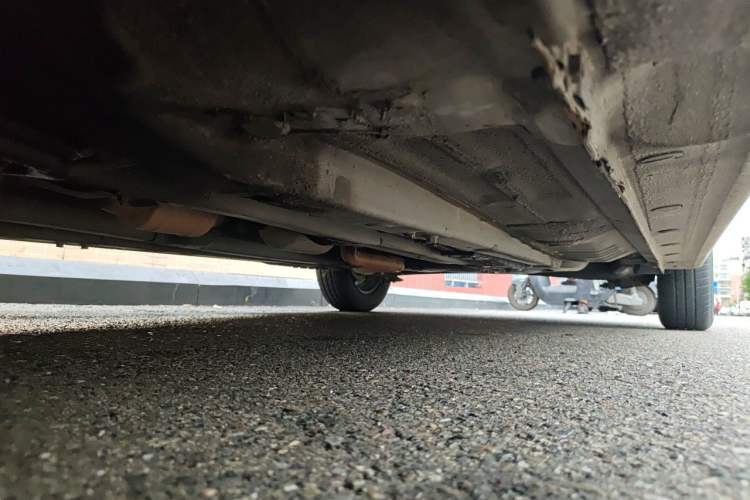 Used Hyundai Verna (older generation) 2010 Sedan 1.4L Manual Comfort GS Chassis Front Left