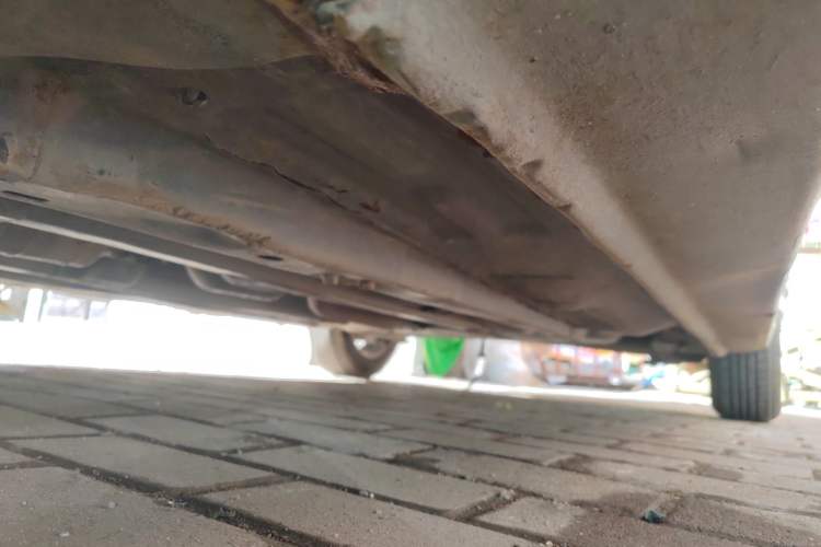 Used Hyundai Verna (older generation) 2010 Sedan 1.4L Manual Standard GL Model Chassis Front Left