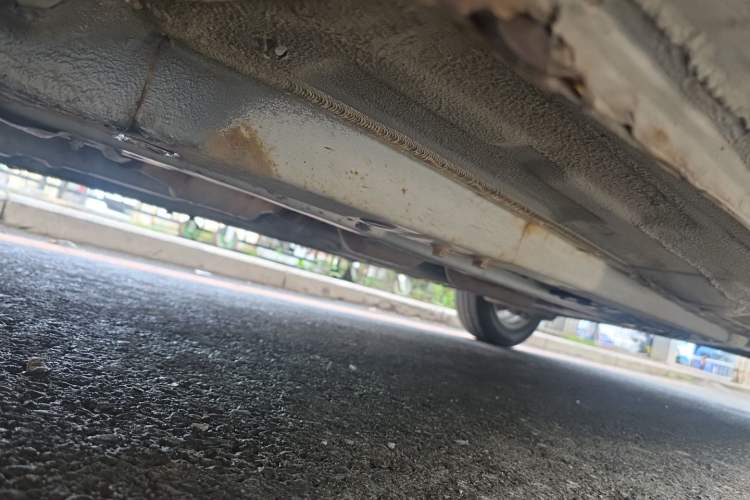 Used Hyundai Verna (older generation) 2010 Sedan 1.4L Automatic Comfort Model GS Chassis Front Left