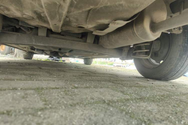 Used Hyundai Verna (older generation) 2010 Sedan 1.4L Manual Standard GL Model Chassis Rear