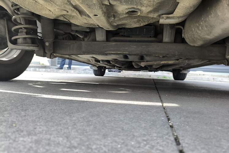 Used Hyundai Verna (older generation) 2010 Sedan 1.4L Manual Comfort GS Chassis Rear