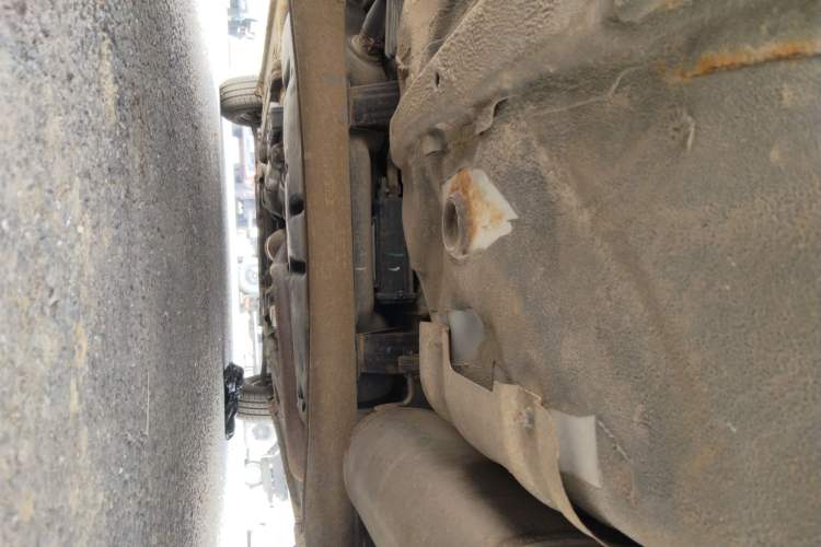 Used Hyundai Verna (older generation) 2010 Sedan 1.4L Manual Comfort GS Chassis Rear
