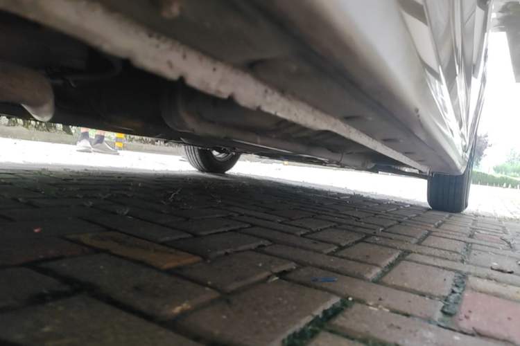 Used Hyundai Verna (older generation) 2010 Sedan 1.4L Automatic Comfort Model GS Chassis Rear Right