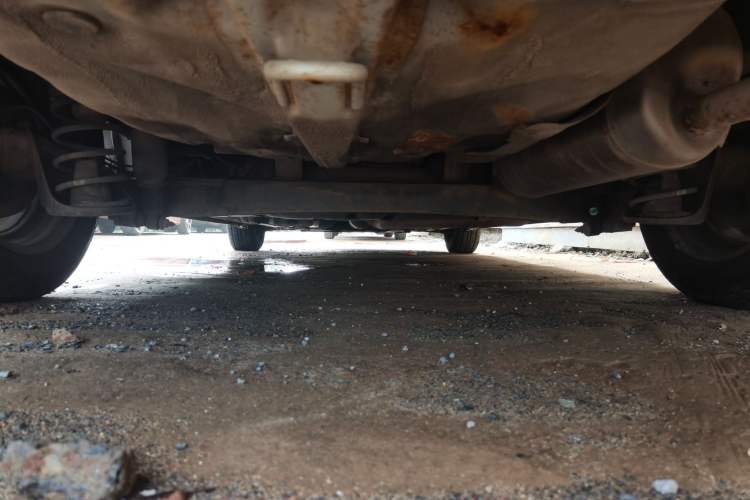 Used Hyundai Verna (older generation) 2010 Sedan 1.4L Manual Comfort GS Chassis Rear