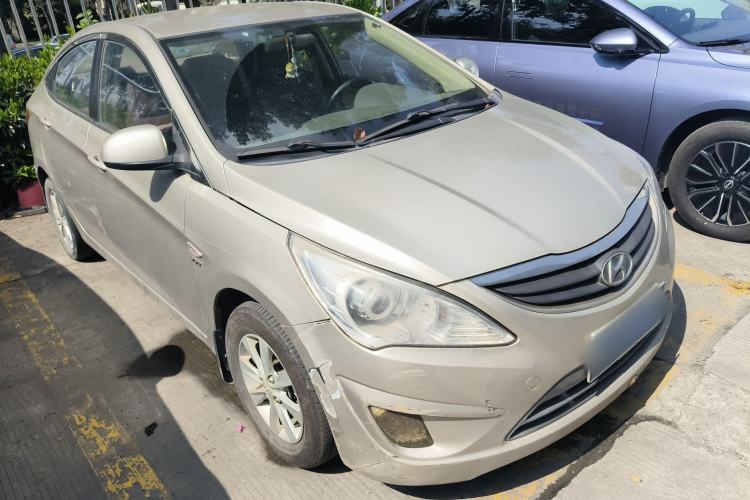 Used Hyundai Verna (older generation) 2010 Sedan 1.4L Manual Comfort GS Exterior 1
