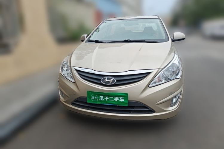 Used Hyundai Verna (older generation) 2010 Sedan 1.4L Manual Comfort GS Front