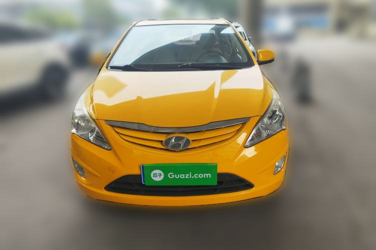 Used Hyundai Verna (older generation) 2010 Sedan 1.4L Automatic Luxury GLS Trim Front