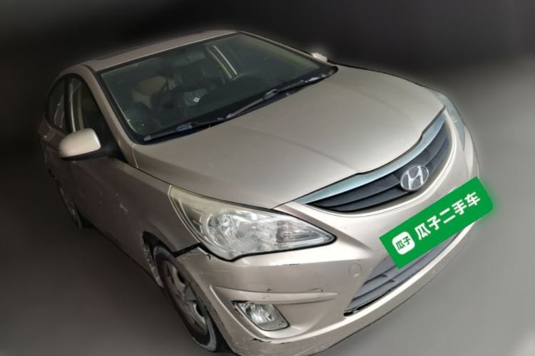 Used Hyundai Verna (older generation) 2010 Sedan 1.4L Automatic Fashionable GT Model Front Right 45 Deg