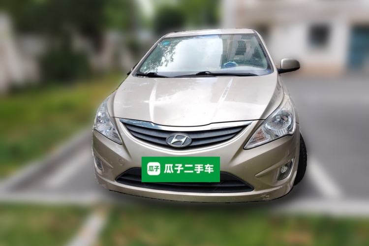 Used Hyundai Verna (older generation) 2010 Sedan 1.4L Manual BLUE Model Front