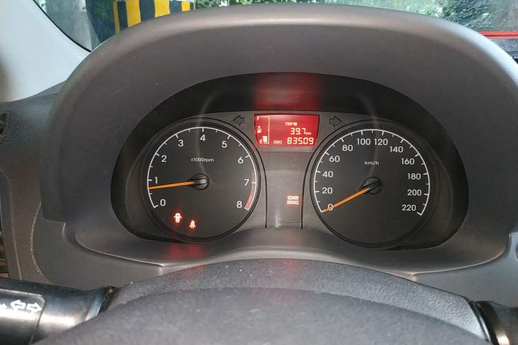 Used Hyundai Verna (older generation) 2010 Sedan 1.4L Manual Comfort GS Instrument Cluster
