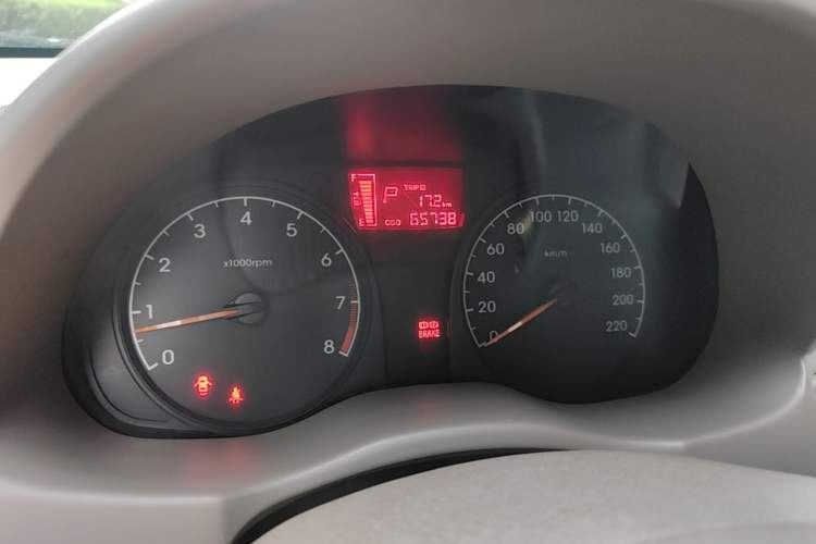 Used Hyundai Verna (older generation) 2010 Sedan 1.4L Automatic Comfort Model GS Instrument Cluster