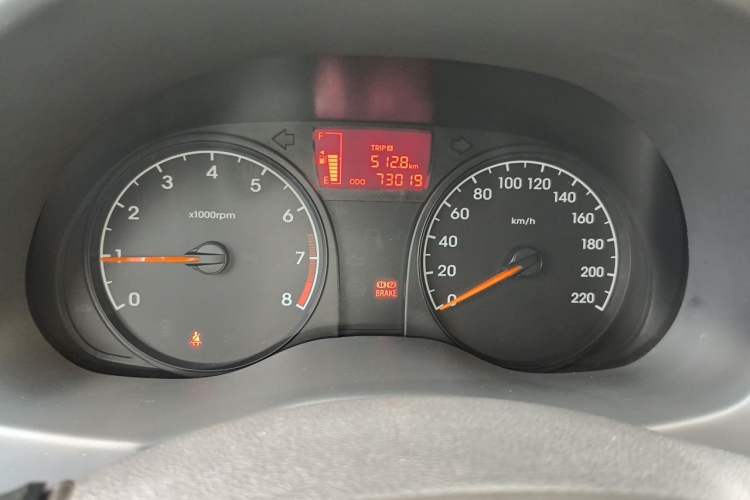 Used Hyundai Verna (older generation) 2010 Sedan 1.4L Manual Comfort GS Instrument Cluster