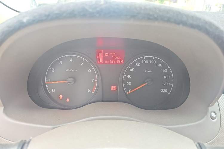 Used Hyundai Verna (older generation) 2010 Sedan 1.4L Automatic Comfort Model GS Instrument Cluster