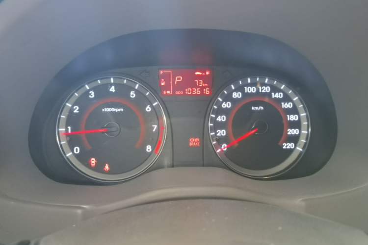 Used Hyundai Verna (older generation) 2010 Sedan 1.4L Automatic Fashionable GT Model Instrument Cluster