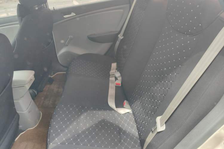 Used Hyundai Verna (older generation) 2010 Sedan 1.4L Manual Standard GL Model Left Rear Seat