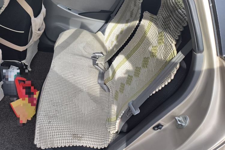 Used Hyundai Verna (older generation) 2010 Sedan 1.4L Manual Comfort GS Left Rear Seat
