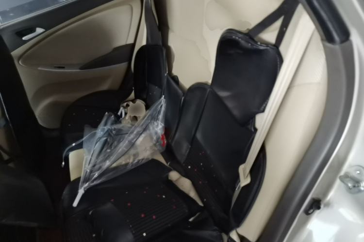 Used Hyundai Verna (older generation) 2010 Sedan 1.4L Automatic Fashionable GT Model Left Rear Seat