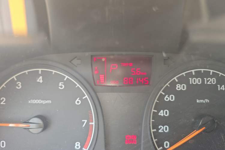 Used Hyundai Verna (older generation) 2010 Sedan 1.4L Automatic Comfort Model GS Odometer Close Up