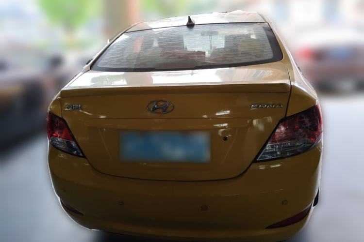 Used Hyundai Verna (older generation) 2010 Sedan 1.4L Manual Standard GL Model Rear