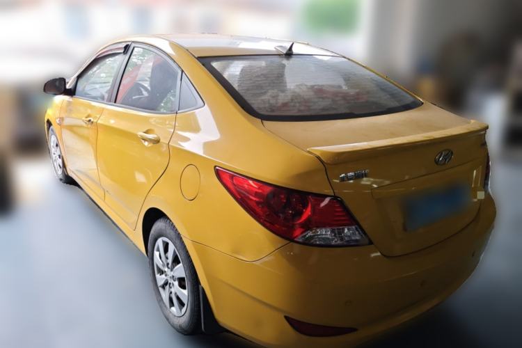 Used Hyundai Verna (older generation) 2010 Sedan 1.4L Manual Standard GL Model Rear Left 45 Deg