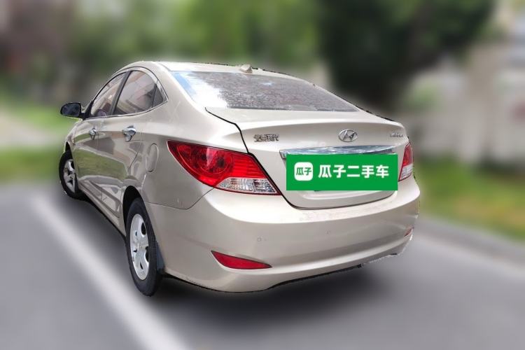 Used Hyundai Verna (older generation) 2010 Sedan 1.4L Manual BLUE Model Rear Left 45 Deg