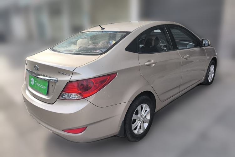 Used Hyundai Verna (older generation) 2010 Sedan 1.4L Manual Comfort GS Rear Right 45 Deg