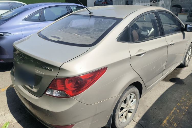 Used Hyundai Verna (older generation) 2010 Sedan 1.4L Manual Comfort GS Rear Right 45 Deg