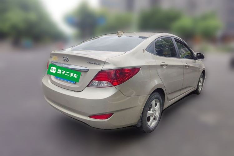 Used Hyundai Verna (older generation) 2010 Sedan 1.4L Manual BLUE Model Rear Right 45 Deg
