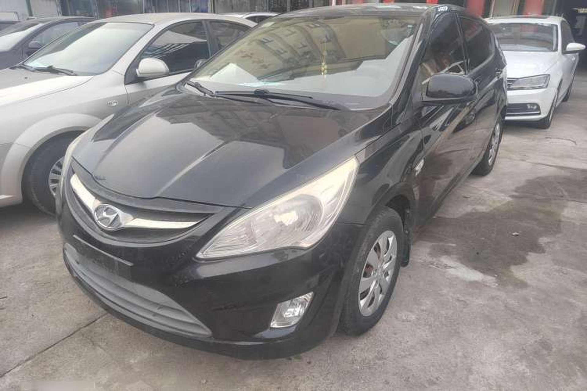 Used Hyundai Verna (older generation) 2011 Hatchback 1.4L Automatic Comfort Model GS Exterior 1