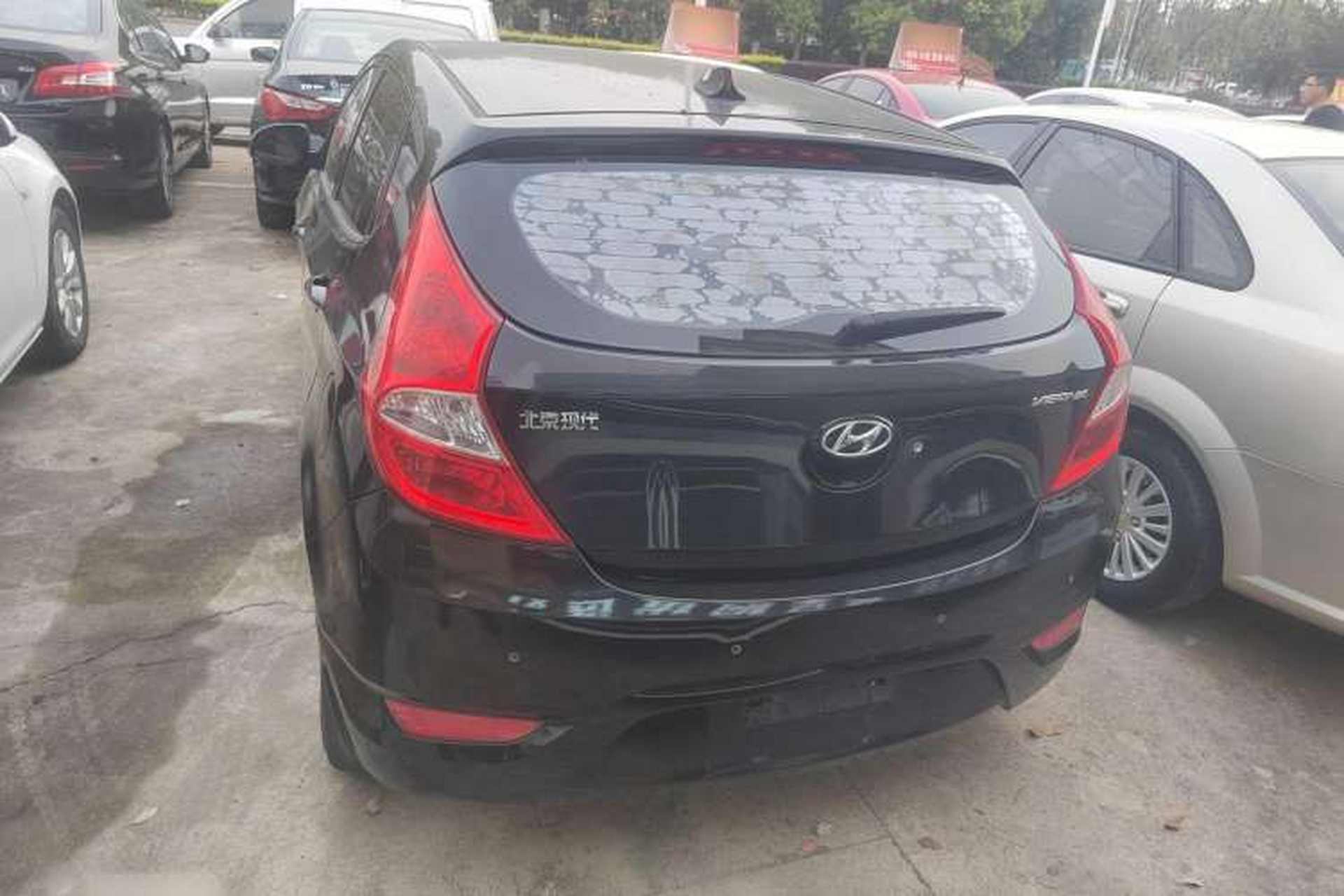 Used Hyundai Verna (older generation) 2011 Hatchback 1.4L Automatic Comfort Model GS Exterior 4