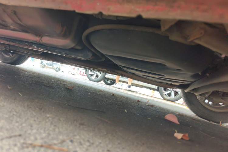 Used Hyundai Verna (older generation) 2011 Hatchback 1.4L Manual Comfort Model GS Chassis Rear Left
