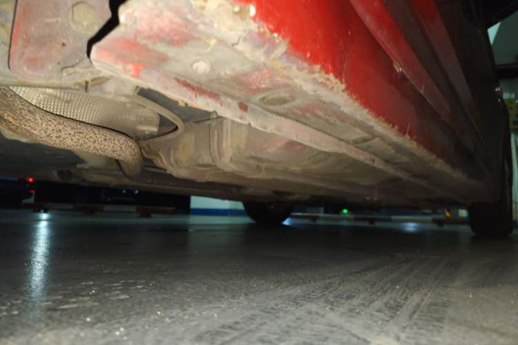 Used Hyundai Verna (older generation) 2011 Hatchback 1.4L Automatic Fashion GT Chassis Rear Right