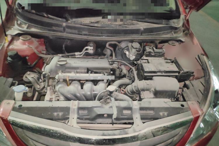 Used Hyundai Verna (older generation) 2011 Hatchback 1.4L Automatic Comfort Model GS Engine Bay