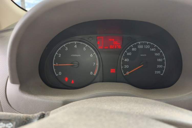 Used Hyundai Verna (older generation) 2011 Hatchback 1.4L Manual Comfort Model GS Instrument Cluster