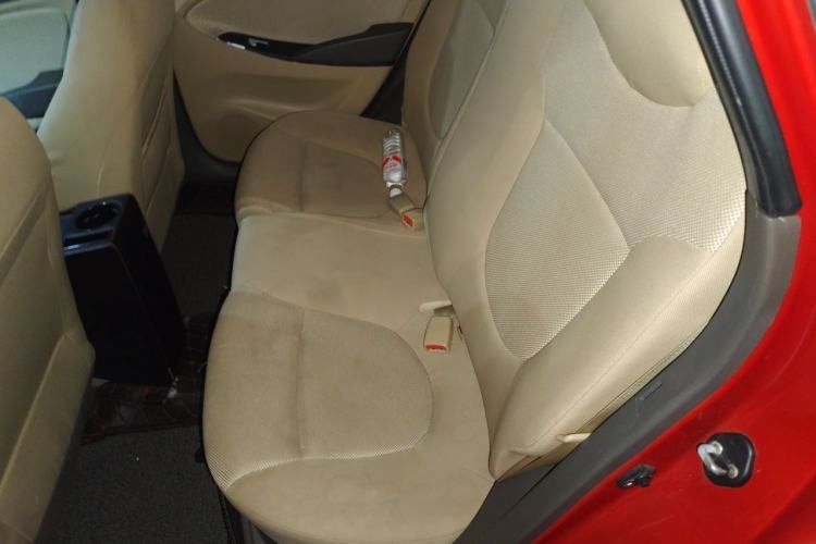 Used Hyundai Verna (older generation) 2011 Hatchback 1.4L Automatic Fashion GT Left Rear Seat