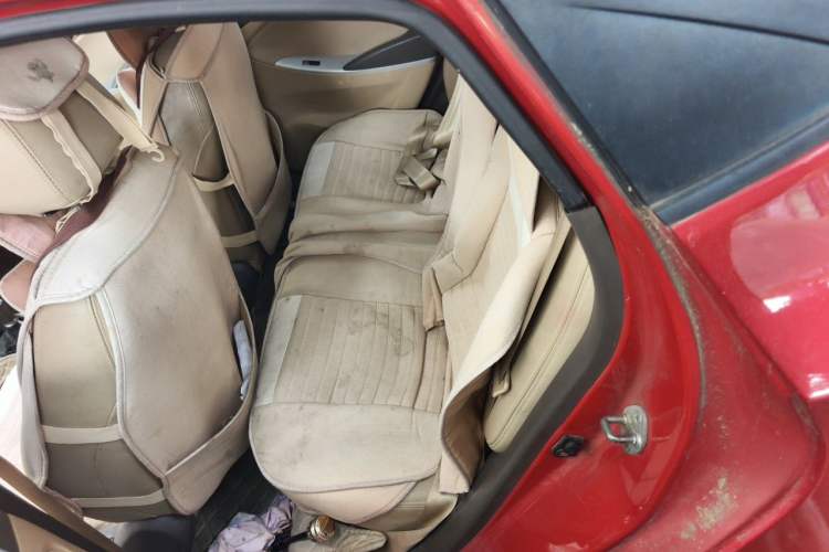 Used Hyundai Verna (older generation) 2011 Hatchback 1.4L Manual Comfort Model GS Left Rear Seat