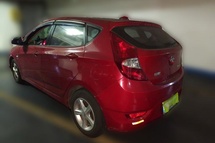 Used Hyundai Verna (older generation) 2011 Hatchback 1.4L Automatic Fashion GT Rear Left 45 Deg