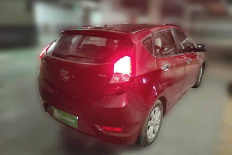 Used Hyundai Verna (older generation) 2011 Hatchback 1.4L Automatic Comfort Model GS Rear Right 45 Deg