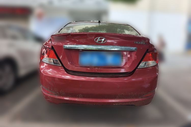 Used Hyundai Verna (older generation) 2011 Hatchback 1.4L Manual Comfort Model GS Rear