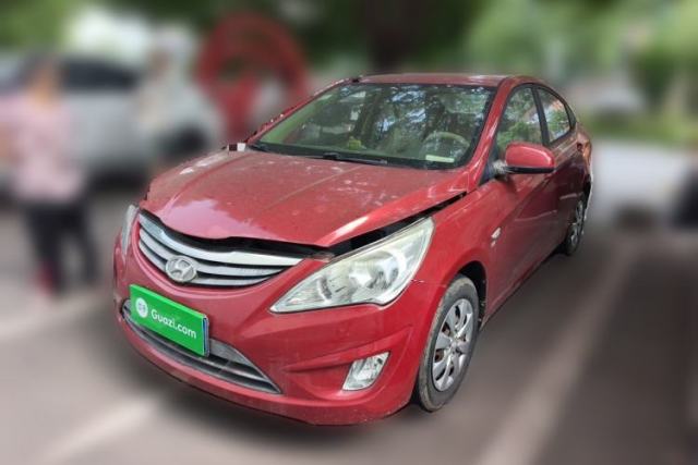 Used Hyundai Verna (older generation) 2011 Hatchback 1.4L Manual Comfort Model GS