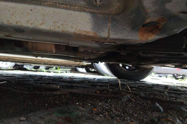 Used Hyundai Verna (older generation) 2011 Hatchback 1.4L Automatic Comfort Model GS Chassis Front Right