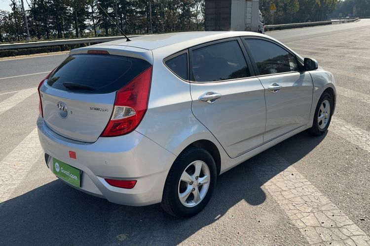 Used Hyundai Verna (older generation) 2011 Hatchback 1.4L Automatic Fashion GT Exterior 3