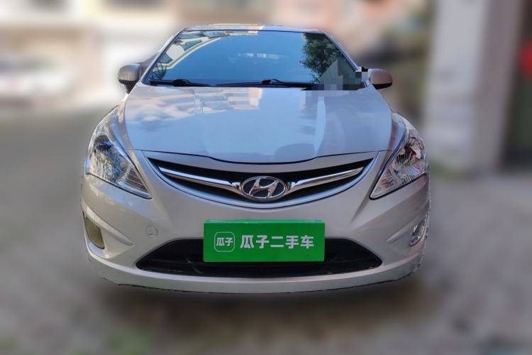 Used Hyundai Verna (older generation) 2011 Hatchback 1.4L Automatic Comfort Model GS Front