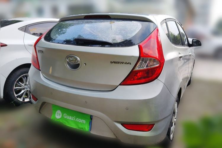 Used Hyundai Verna (older generation) 2011 Hatchback 1.4L Automatic Comfort Model GS Rear Right 45 Deg