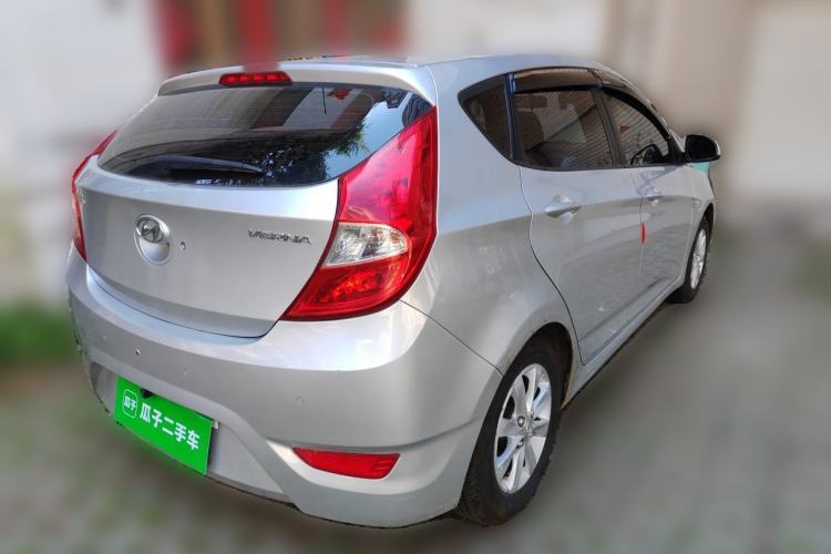 Used Hyundai Verna (older generation) 2011 Hatchback 1.4L Automatic Comfort Model GS Rear Right 45 Deg