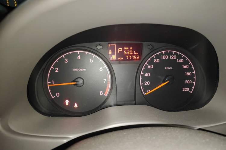 Used Hyundai Verna (older generation) 2011 Hatchback 1.4L Automatic Comfort Model GS Odometer Close Up