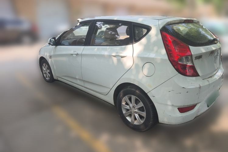 Used Hyundai Verna (older generation) 2011 Hatchback 1.4L Automatic Comfort Model GS Rear Left 45 Deg