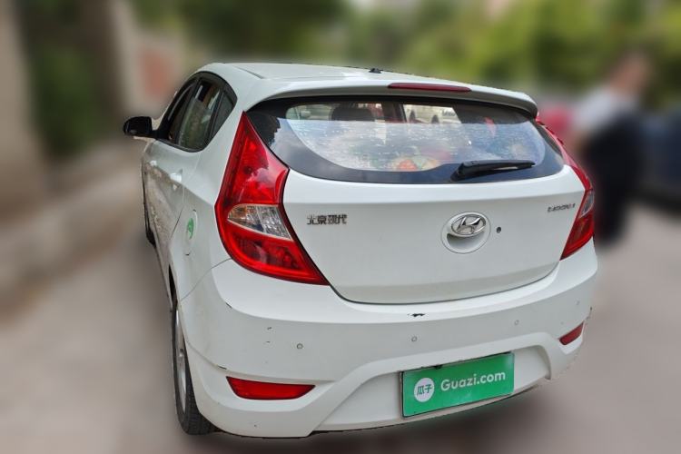 Used Hyundai Verna (older generation) 2011 Hatchback 1.4L Automatic Luxury GLS Model Rear Left 45 Deg